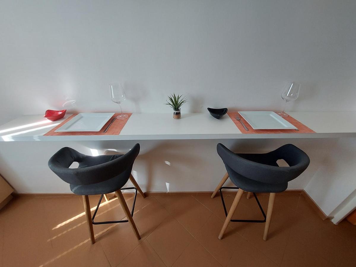 Apartman Merry Bratislava Exterior foto
